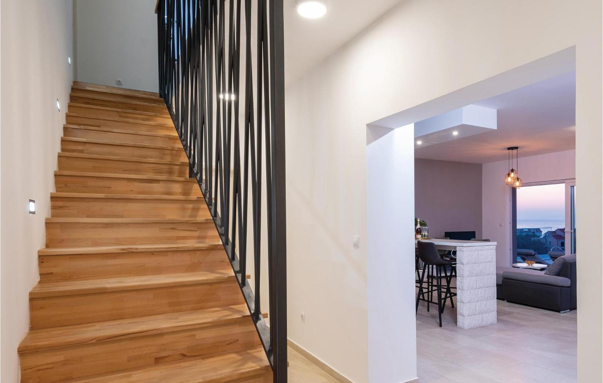 Cozy Home In Prigradica With Wifi Exterior foto